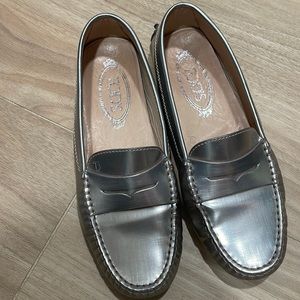 Metallic Tods moccasins